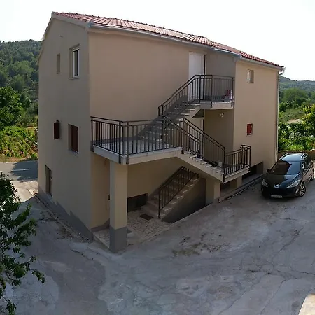 Apartman Sadina *
